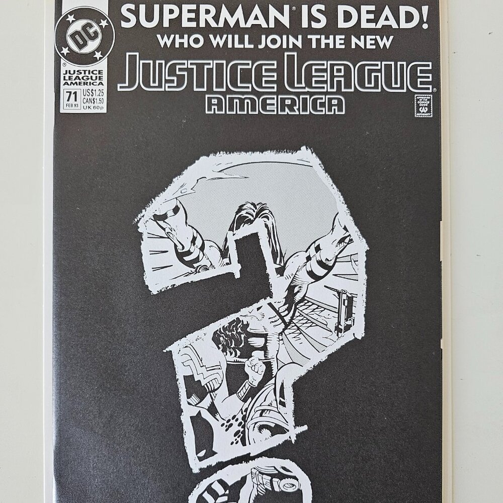 JUSTICE LEAGUE America #71 Feb 1993 DC Comics Superman is Dead! VF/NM